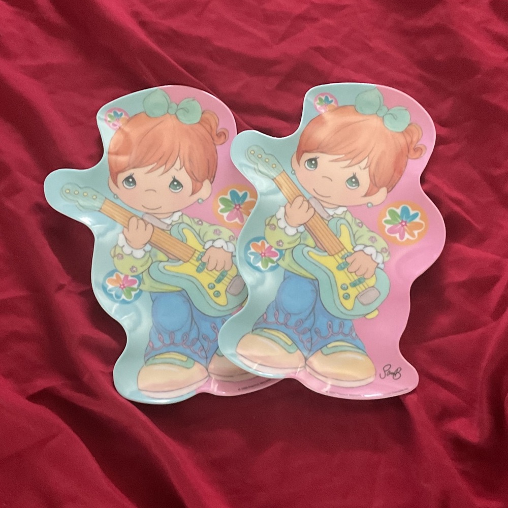 Gibson Pink and Aqua Cartoon Guitar Child-Shaped Dinner Plates
